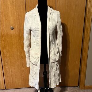Saltwater Luxe chenille cream hooded cardigan.sz. Med. Great cond. Super soft.